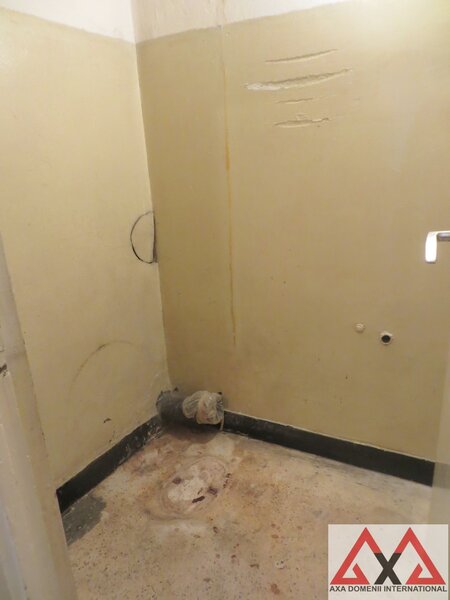 Titan, parc IOR, metrou Nic. Grigorescu, bloc H,